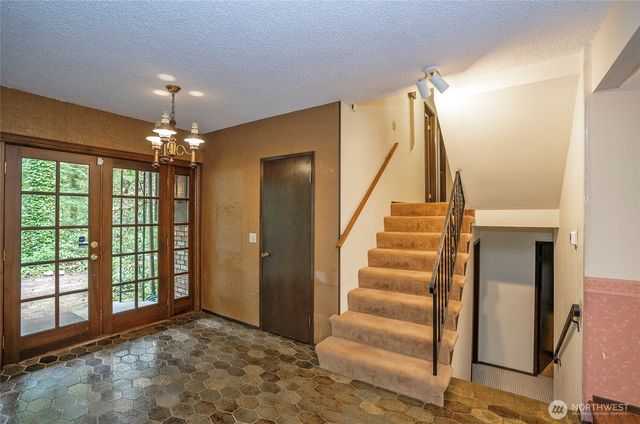 16035 266th Avenue SE, Issaquah, WA 98027
