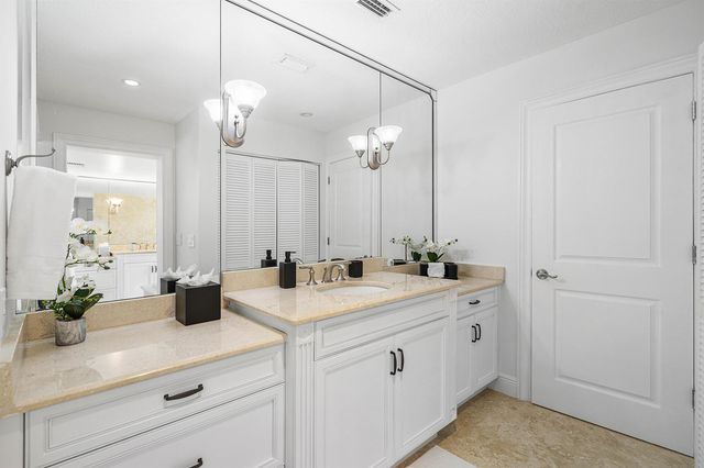 820 Palm Trail, Delray Beach, FL 33483