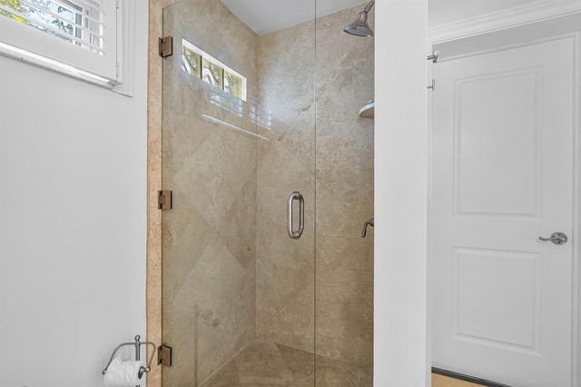 820 Palm Trail, Delray Beach, FL 33483