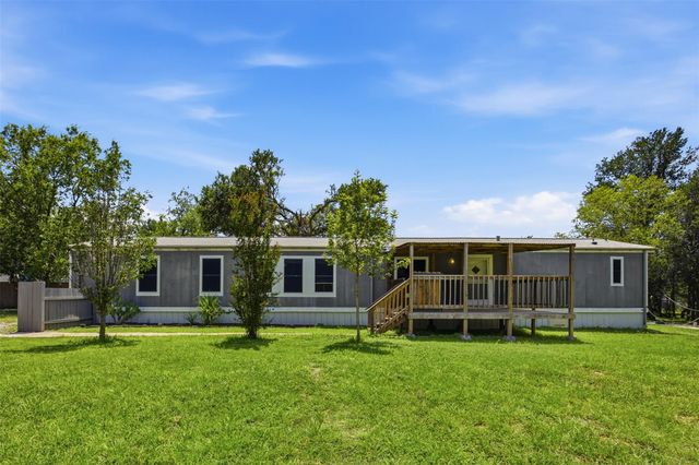 135 Side Saddle DR, Cedar Creek, TX 78612