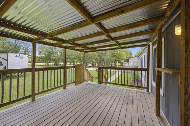 135 Side Saddle DR, Cedar Creek, TX 78612