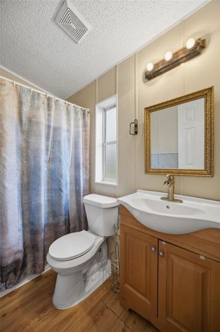 135 Side Saddle DR, Cedar Creek, TX 78612
