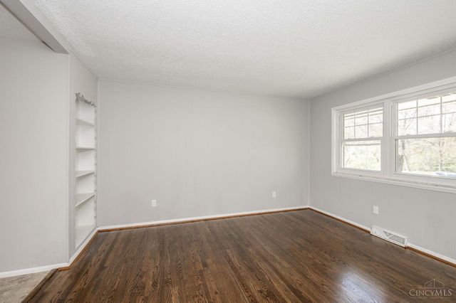 5581 Nightingale Court, Fairfax, OH 45227