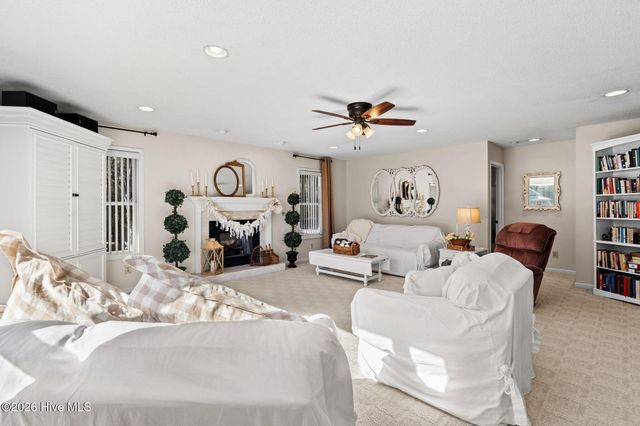 285 Holden Beach Road SW, Shallotte, NC 28470