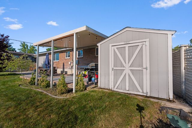 7714 S 1040 E, Midvale, UT 84047