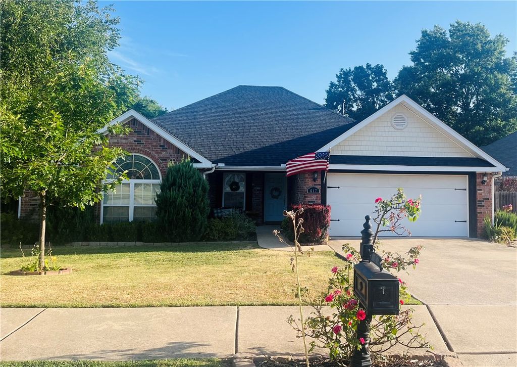 617 Highland Court, Siloam Springs, AR 72761