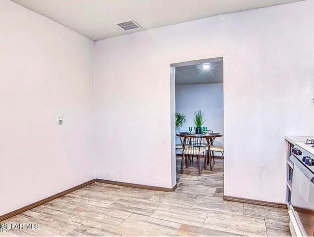 221 HADLOCK Street B, El Paso, TX 79905