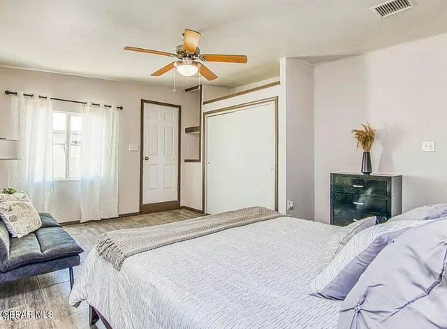 221 HADLOCK Street B, El Paso, TX 79905