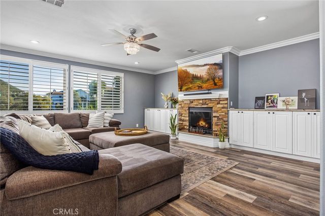 22883 Giant Fir, Canyon Lake, CA 92587