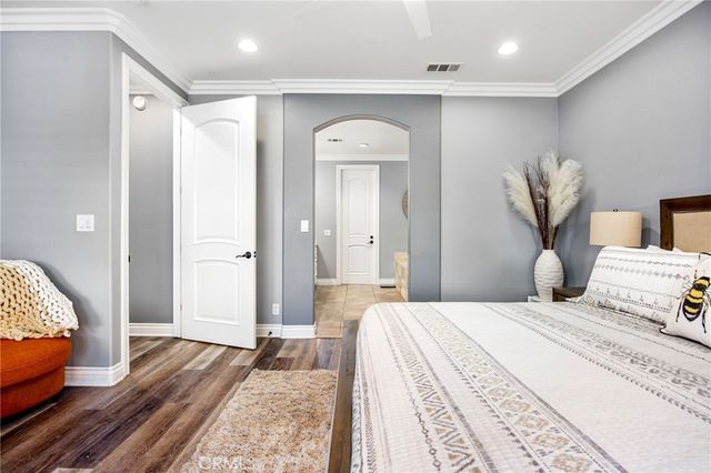 22883 Giant Fir, Canyon Lake, CA 92587