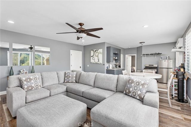 22883 Giant Fir, Canyon Lake, CA 92587