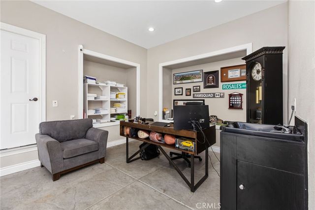 22883 Giant Fir, Canyon Lake, CA 92587