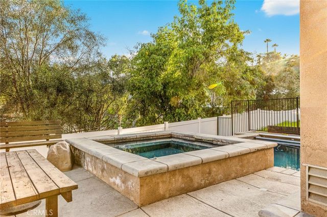 22883 Giant Fir, Canyon Lake, CA 92587