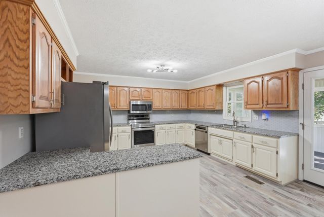 2649 Preakness Dr, Cookeville, TN 38506