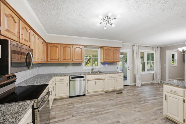 2649 Preakness Dr, Cookeville, TN 38506