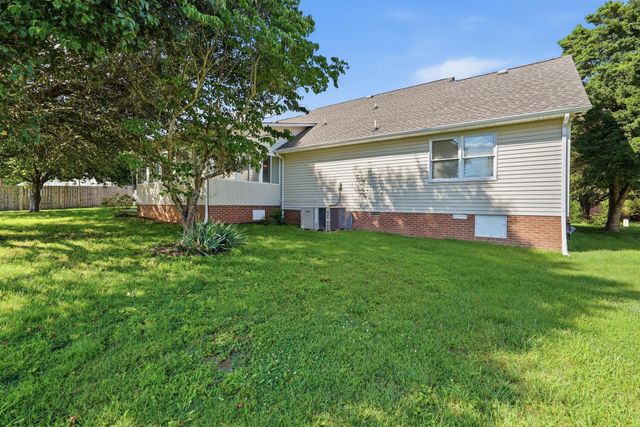 2649 Preakness Dr, Cookeville, TN 38506