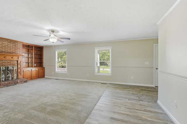 2649 Preakness Dr, Cookeville, TN 38506