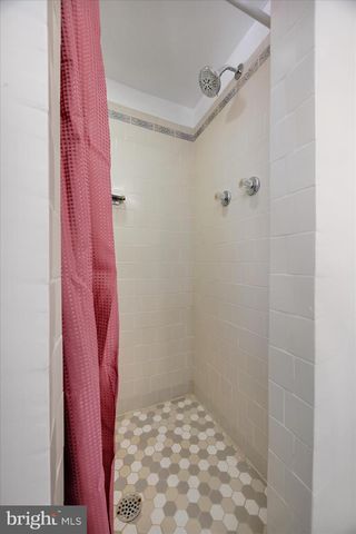 6513 LIBERTY RD, Baltimore, MD 21207