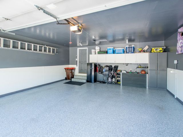 814 New Century Boulevard S, Maplewood, MN 55119