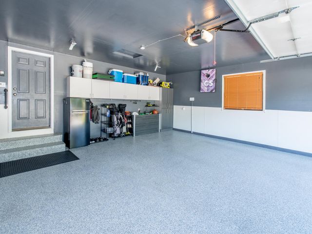 814 New Century Boulevard S, Maplewood, MN 55119