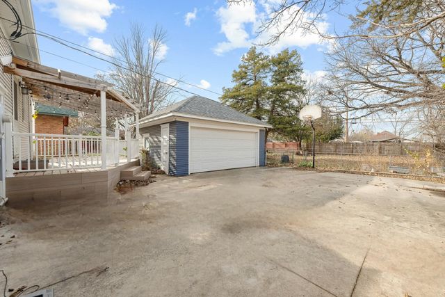 724 Highland Ave., Salina, KS 67401