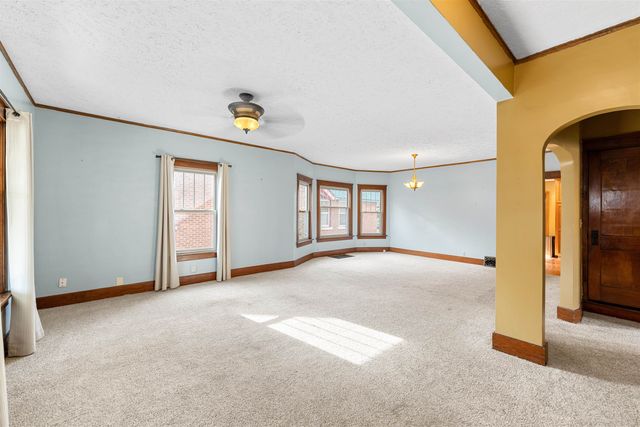 724 Highland Ave., Salina, KS 67401