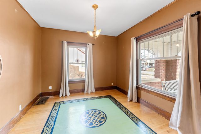 724 Highland Ave., Salina, KS 67401