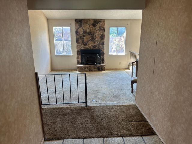 2322 Chapel Hill Cir, Stockton, CA 95209