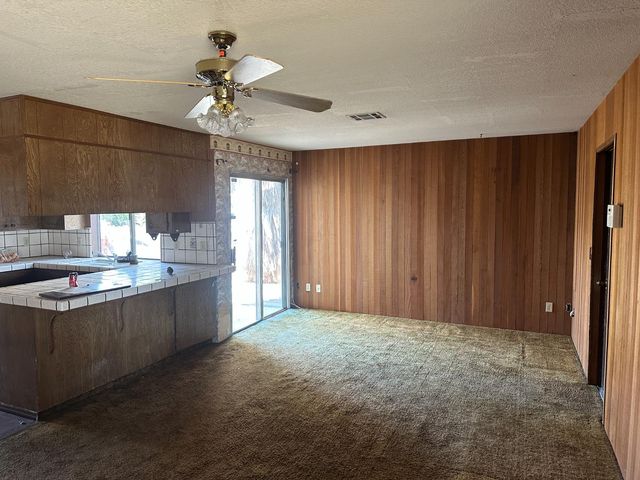 2322 Chapel Hill Cir, Stockton, CA 95209