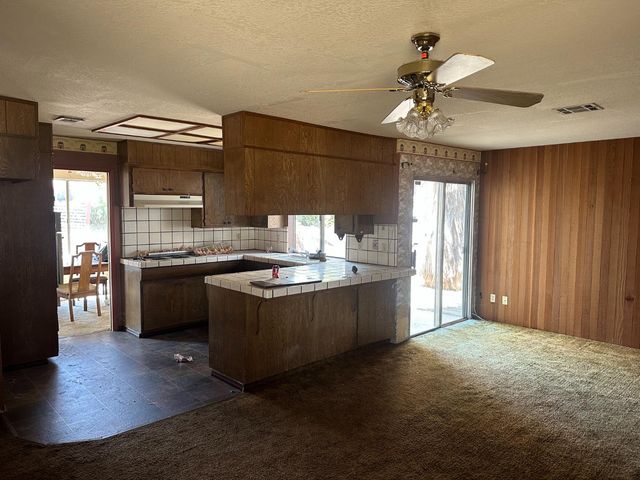 2322 Chapel Hill Cir, Stockton, CA 95209