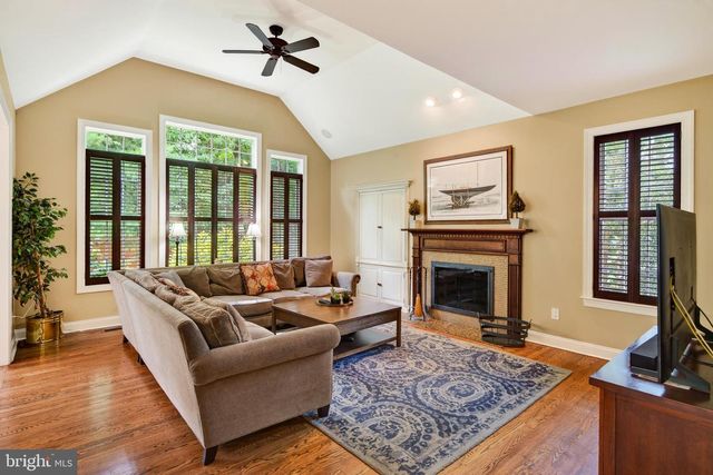 1003 HIDDEN HOLLOW LN, West Chester, PA 19380