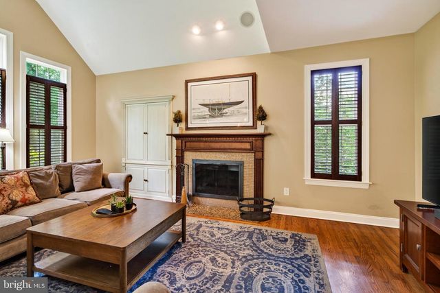1003 HIDDEN HOLLOW LN, West Chester, PA 19380