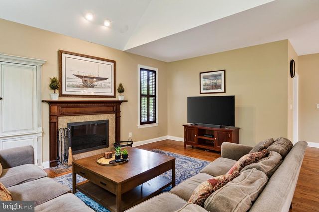 1003 HIDDEN HOLLOW LN, West Chester, PA 19380