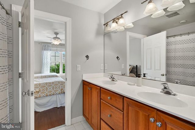 1003 HIDDEN HOLLOW LN, West Chester, PA 19380