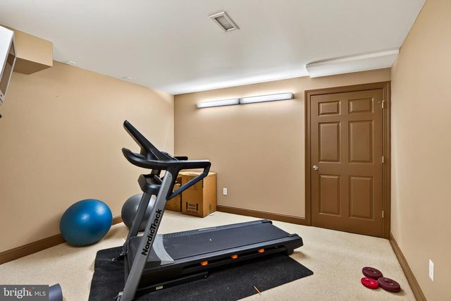 1003 HIDDEN HOLLOW LN, West Chester, PA 19380
