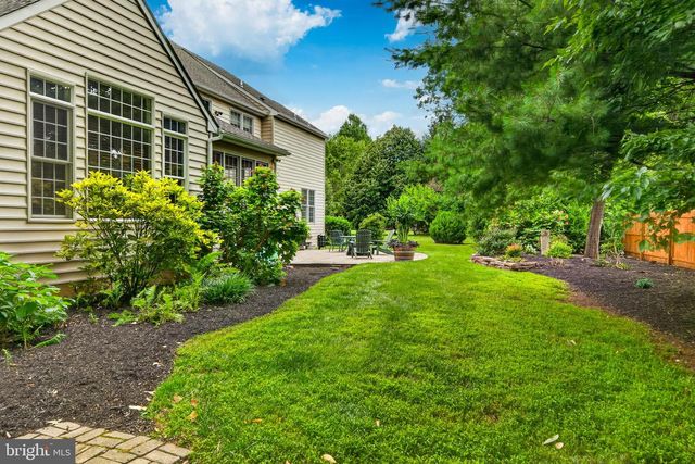 1003 HIDDEN HOLLOW LN, West Chester, PA 19380