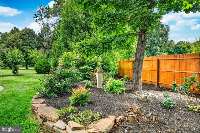 1003 HIDDEN HOLLOW LN, West Chester, PA 19380