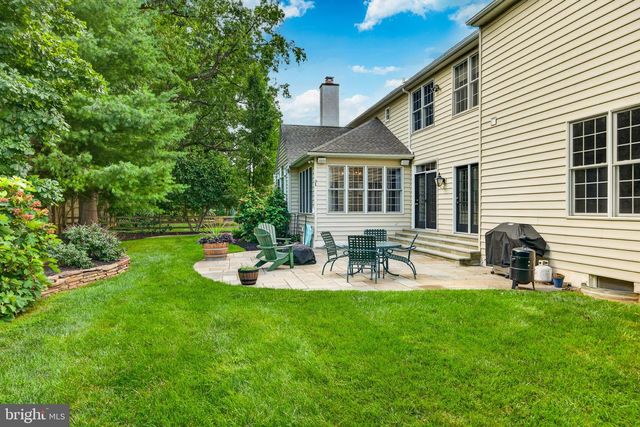 1003 HIDDEN HOLLOW LN, West Chester, PA 19380