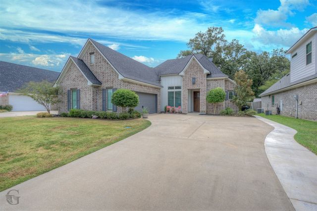 142 St Andrews Lane, Benton, LA 71006