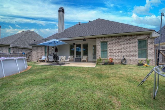 142 St Andrews Lane, Benton, LA 71006