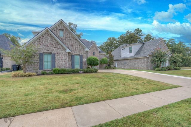 142 St Andrews Lane, Benton, LA 71006