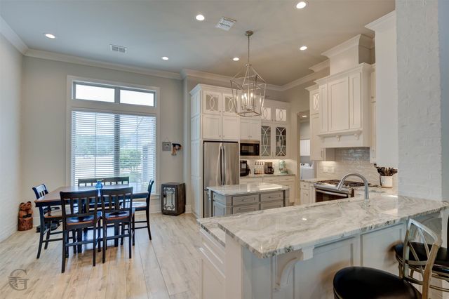 142 St Andrews Lane, Benton, LA 71006
