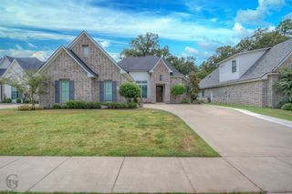 142 St Andrews Lane, Benton, LA 71006