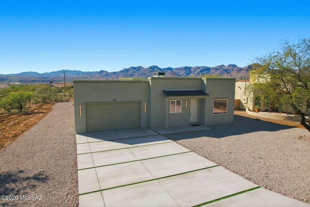 1804 Japon Court, Rio Rico, AZ 85648