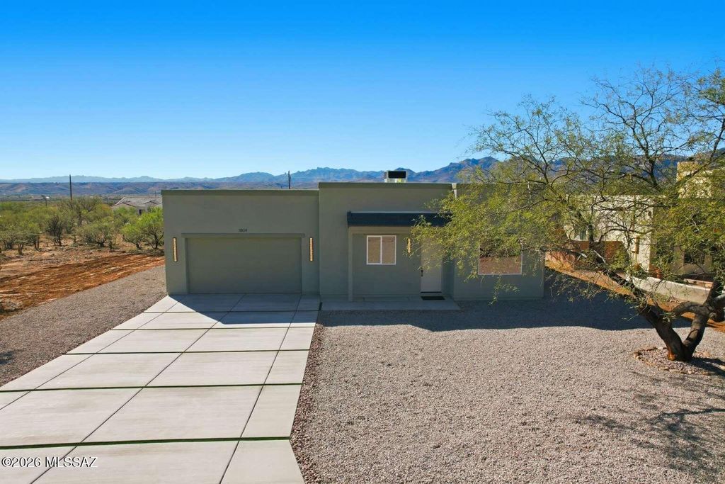 1804 Japon Court, Rio Rico, AZ 85648