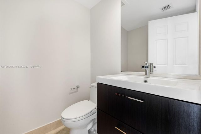 1755 E Hallandale Beach Blvd 1604E, Hallandale Beach, FL 33009