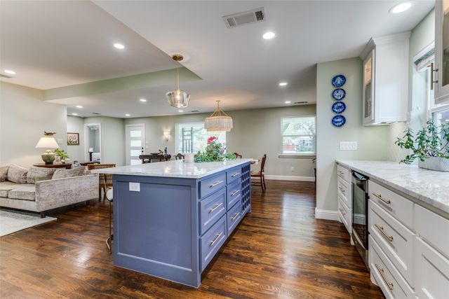 10535 Wyatt Street, Dallas, TX 75218