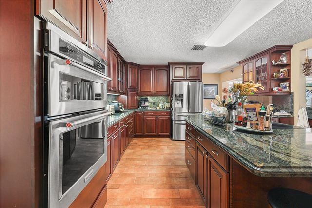 9700 NW 28th Street, Cooper City, FL 33024