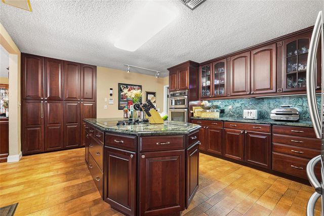 9700 NW 28th Street, Cooper City, FL 33024