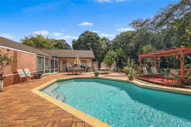 9700 NW 28th Street, Cooper City, FL 33024